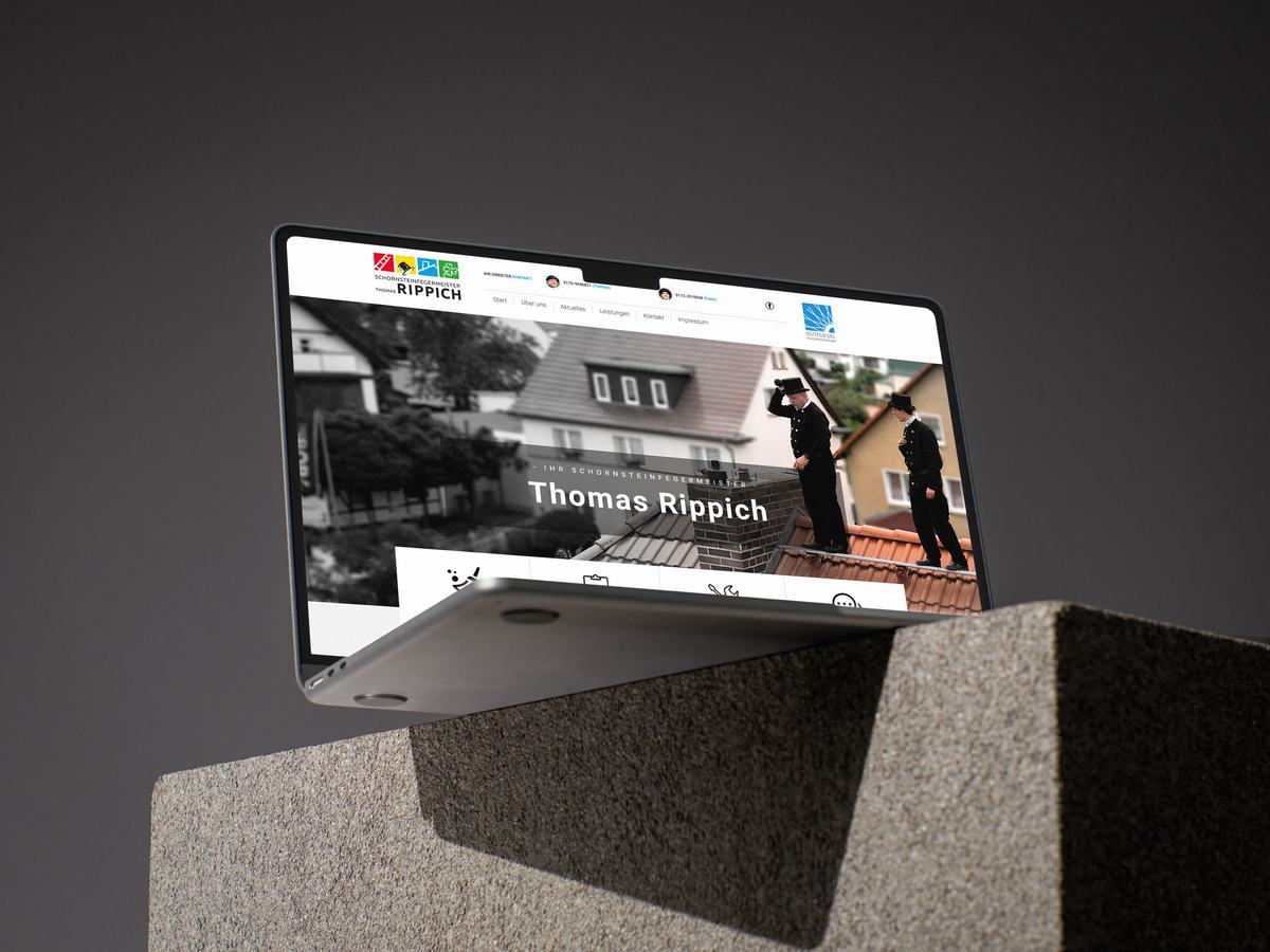 Website für Schornsteinfegermeister Thomas Rippich auf einem MacBook